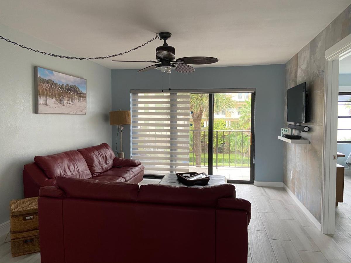 Escape To Paradise St. Pete Beach Exterior foto