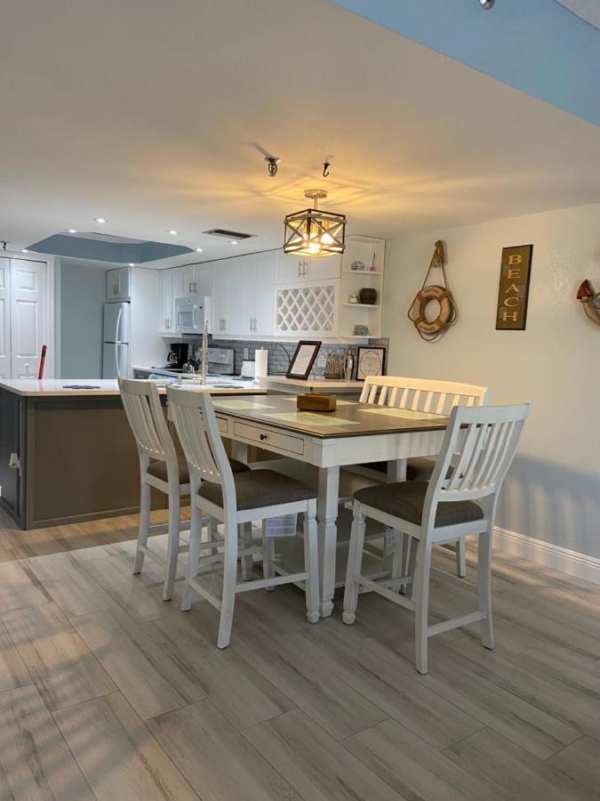 Escape To Paradise St. Pete Beach Exterior foto